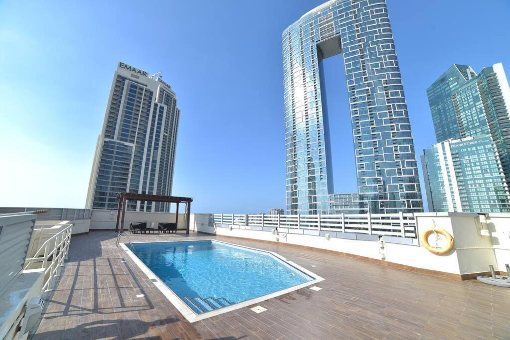 Premium Dubai Marina Two Bedroom Apartments With Sea View - Family Only Dış mekan fotoğraf