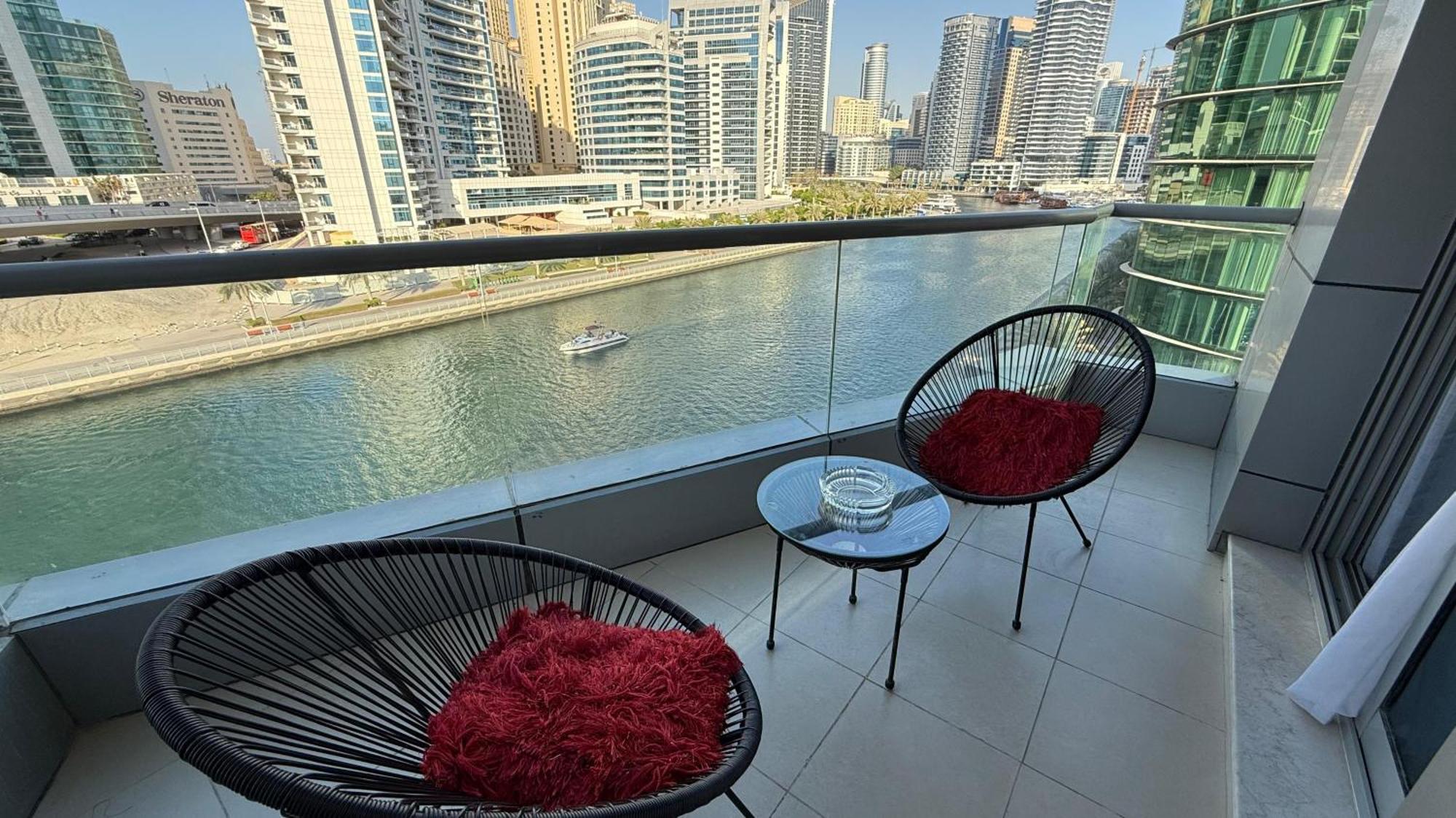 Premium Dubai Marina Two Bedroom Apartments With Sea View - Family Only Dış mekan fotoğraf